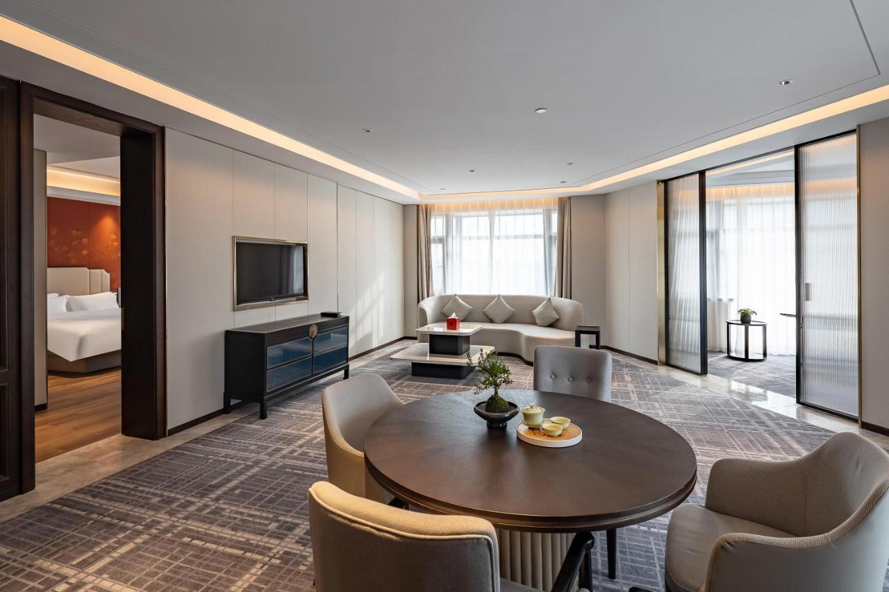 Hangzhou Junsun Luxury Hotel Exterior photo